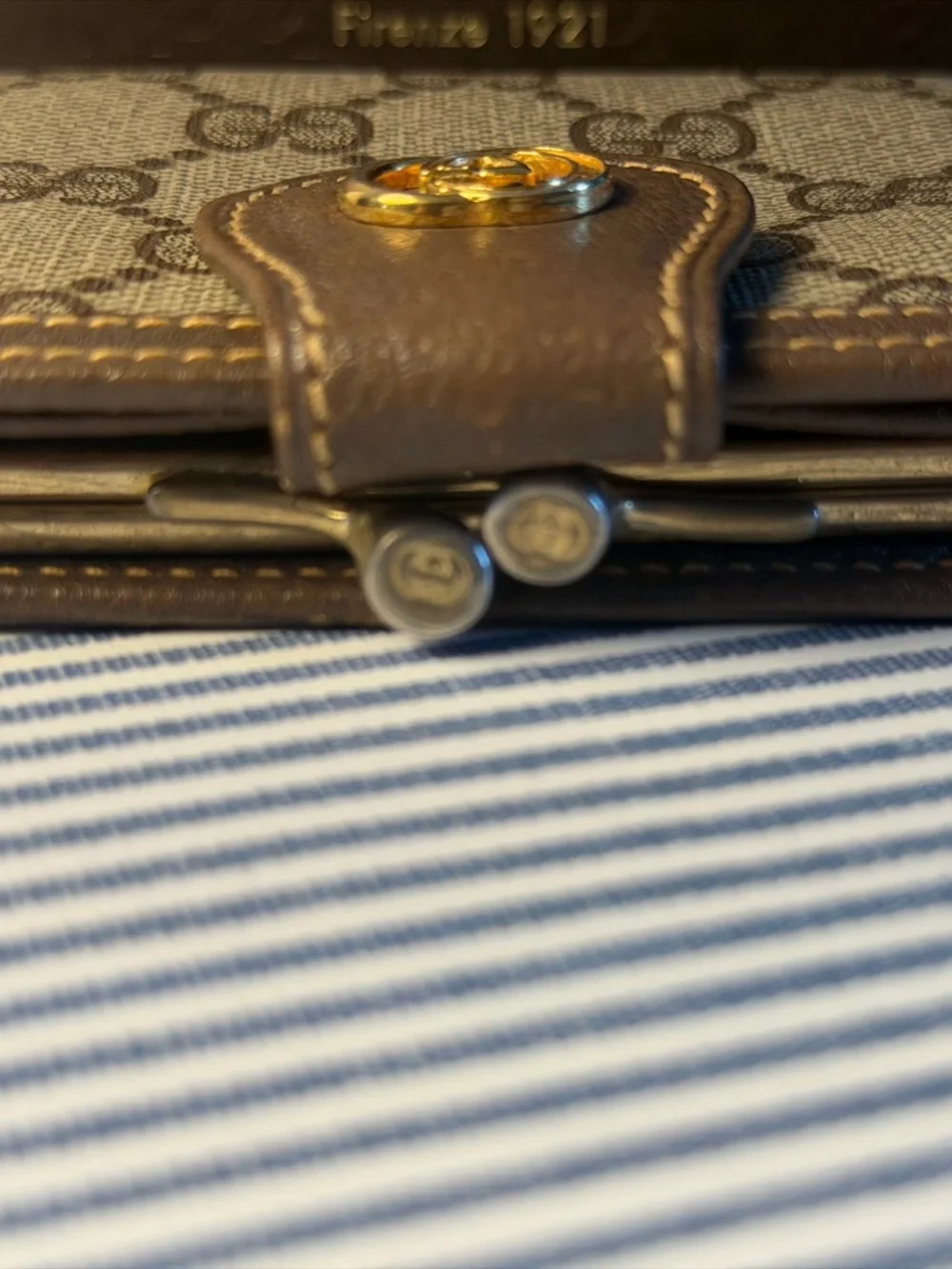 Gucci Brown/Beige GG Canvas Bifold Wallet - Picture 5 of 6